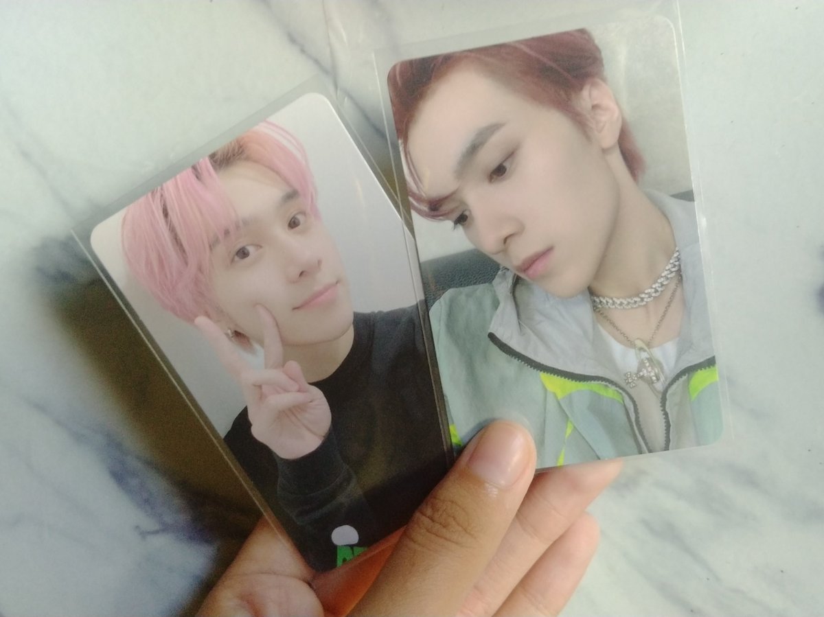 wts // want to sell
hendery kihno departure &amp; kihno future.
take all 100k / each 60k
bisa oren, mau tanya tanya dm aja
