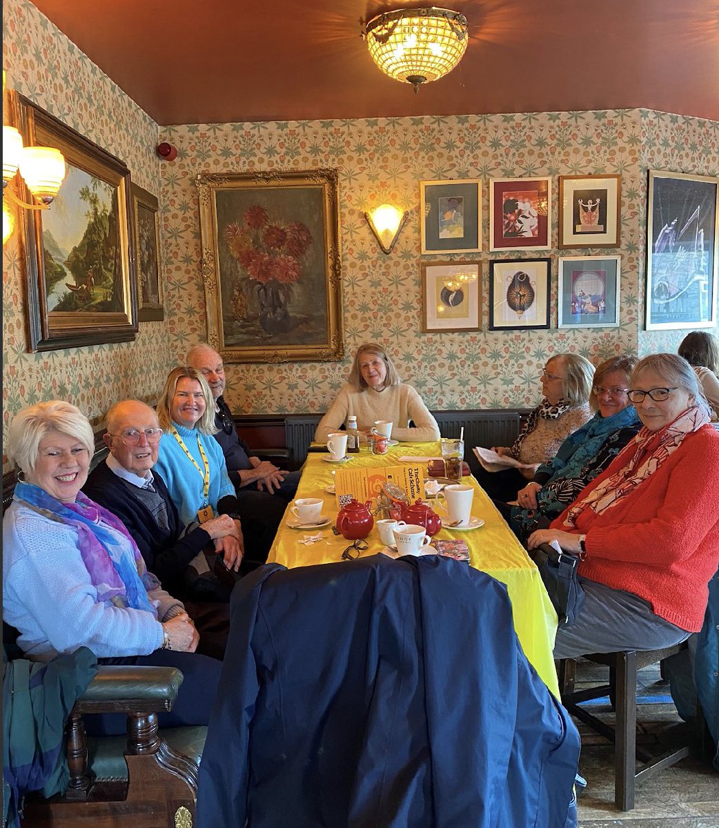 Who is ready for a new week of Chatty Cafe chats and opportunities!? We believe a chat can improve your day 💛 Thank you to our registered venue for sharing this picture! #SpreadingLoveAndConnection #NoOneShouldFeelAlone #CommunityChatTable #PubVenue #ChattyCafe