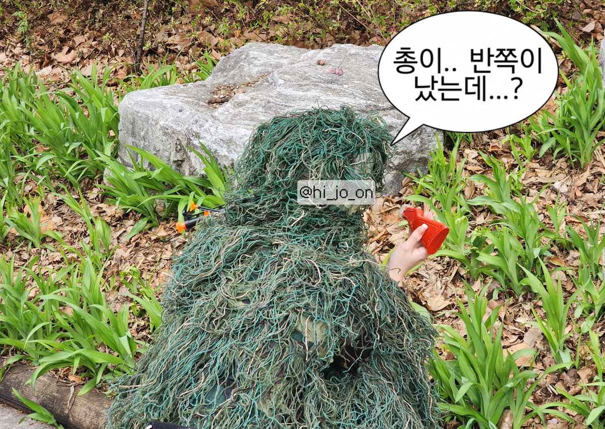 #CRAVITY #크래비티 #오늘의_MVP는_러비티 <a href="/CRAVITYstarship/">CRAVITY OFFICIAL</a>
마스터피스때의 1억 5천만원짜리
바나나를 기억하시나요? 네 맞아요 제가 또 왔습니다

팬콘/콘서트의 꽃말이 뭔지 아시나요..?
세끼가 기깔나는 드레스코드를 준비해야함. 입니다

e스포츠는 못참지
보급상자털고 길리수트 입고 크래비티랑