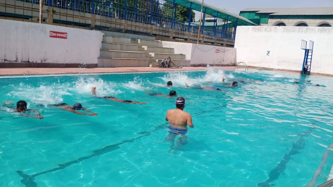 BsdmaBihar's tweet image. #bsdma सुरक्षित तैराकी कार्यक्रम के अंतर्गत  9 दिवसीय मास्टर ट्रेनर्स प्रशिक्षण के 19वें बैच में प्रशिक्षुओं की अर्हता जांच हुई। @09NDRF @ndmaindia @UNICEFIndia @BiharEducation_ @officecmbihar @NitishKumar @BiharDMD #safeswim