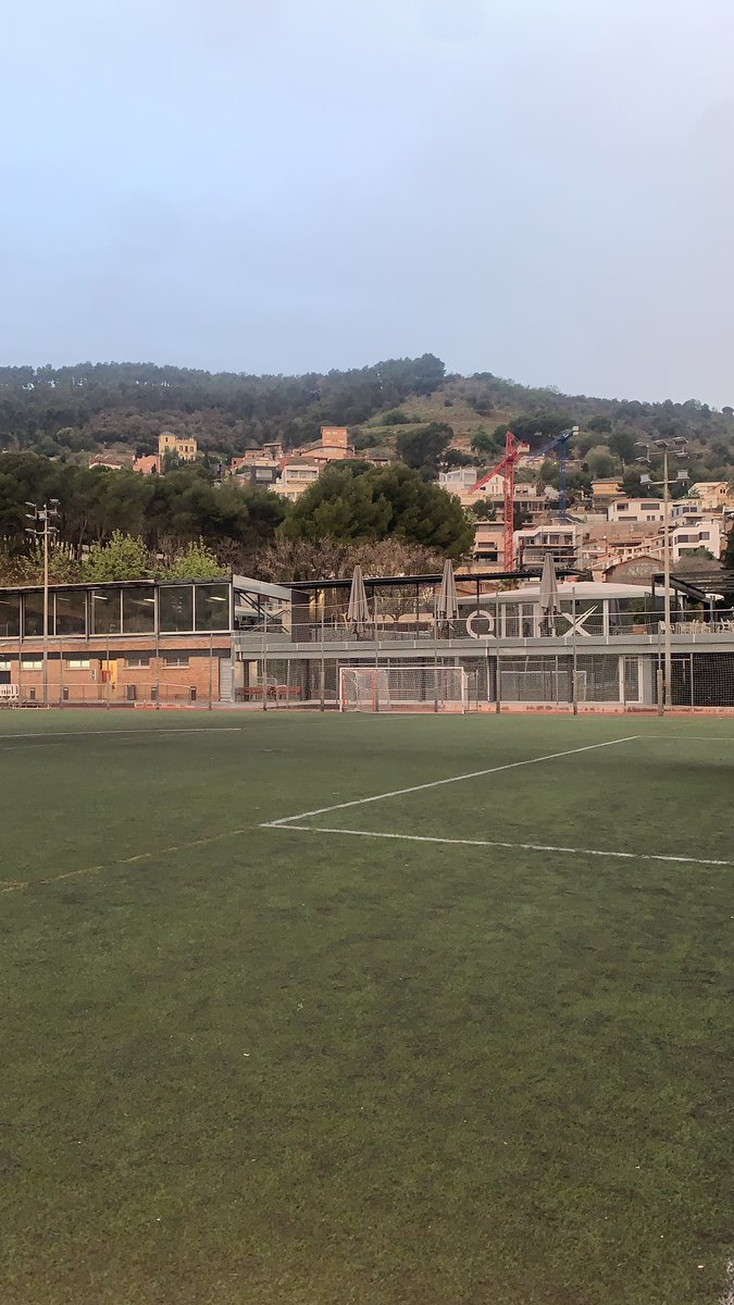 notcharliehourigan tweet media