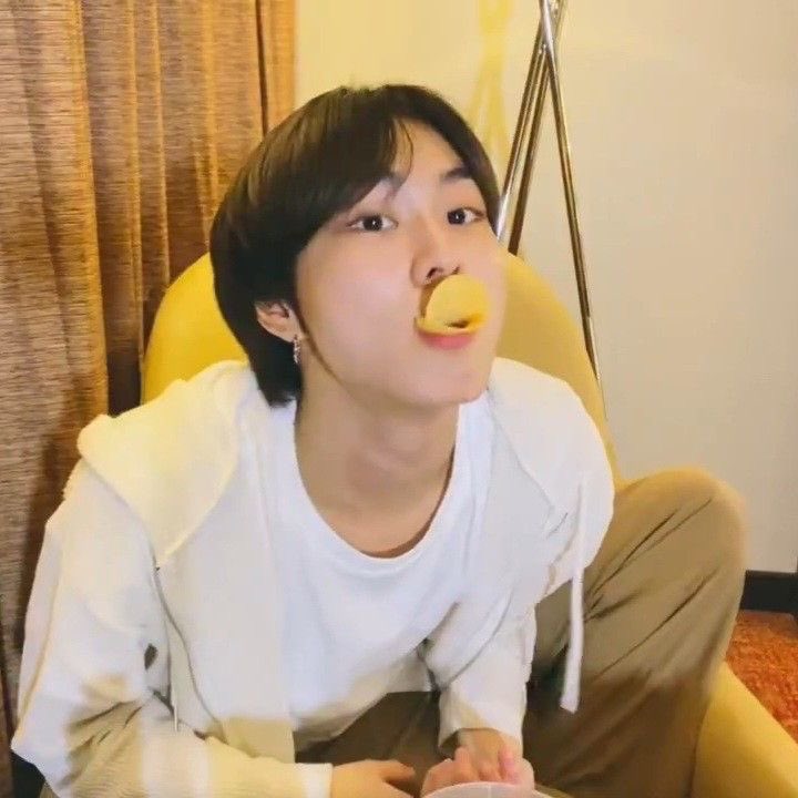 🤦🏻‍♂️ <a href="/chunnuhcc/">ฉางชุน</a>