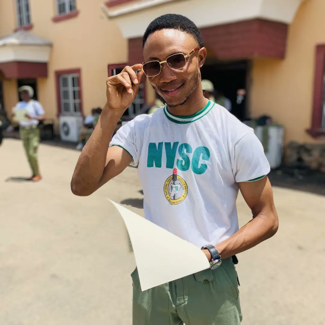 Dr_fleming244's tweet photo. Congratulations to me. Now I be Ex corper..... Thank God for the journey so far #nysc #fun #Congratulations https://t.co/EY8LGQUoXi