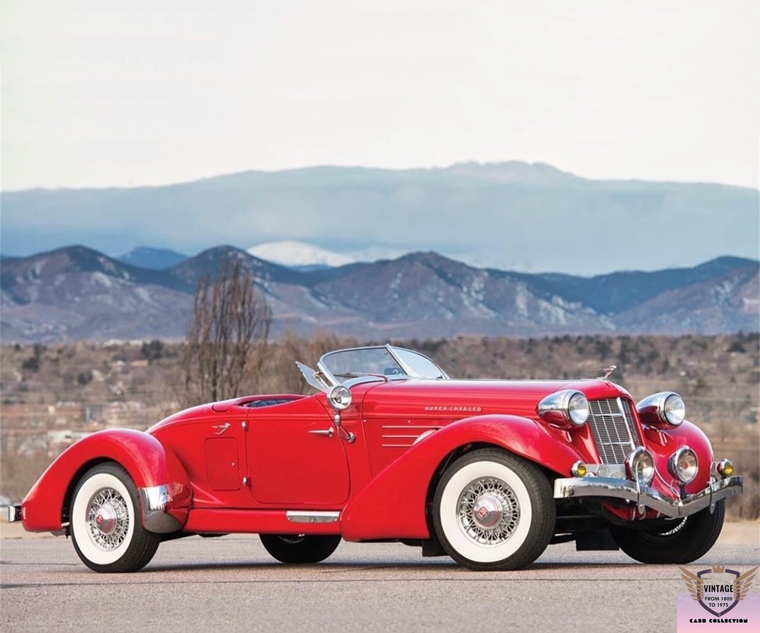 Does This 1935 Auburn Speedster commands attention ? YES or NO??