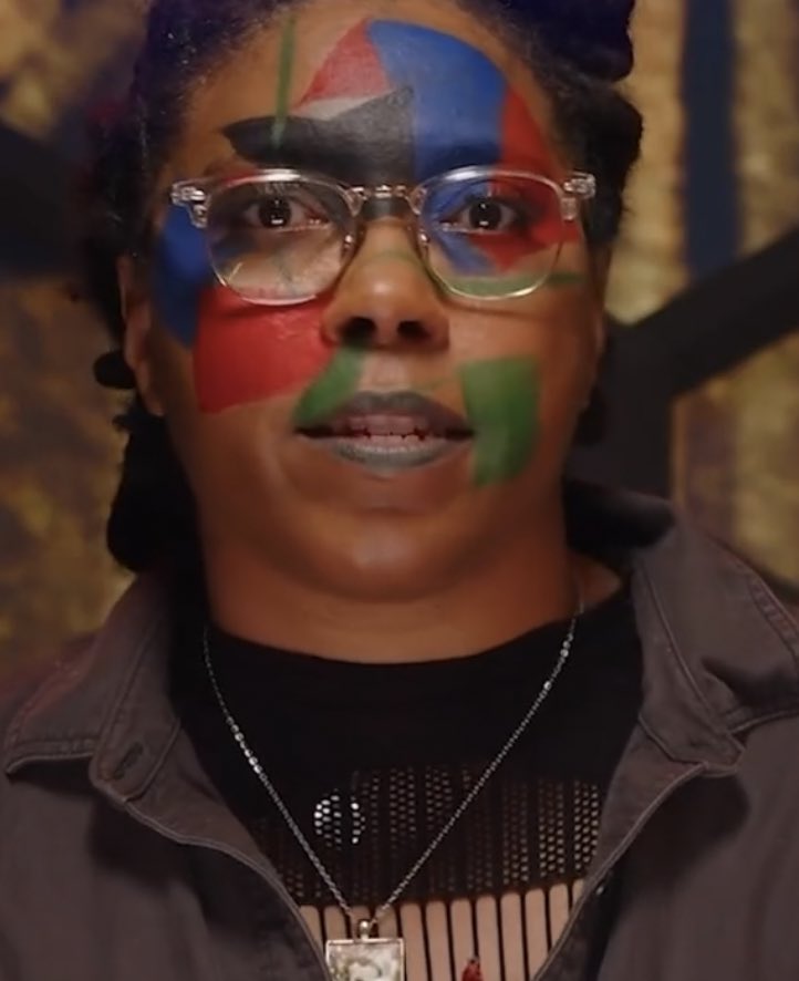 ThatBritte's tweet image. Everyone talks about Brennan’s The Shirt™️ but not enough folks mention Aabria’s The Shirt™️