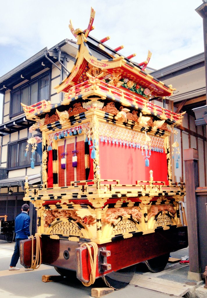 SAN_AI_J_A_C's tweet photo. お久しぶりです！！サンアイハンドメイドです！！
いよいよ来週は高山祭です✨
スタッフも準備に行ってまいりましたよ〜！楽しみです✨
#飛騨高山 #高山祭 https://t.co/xoZLBSFn7j