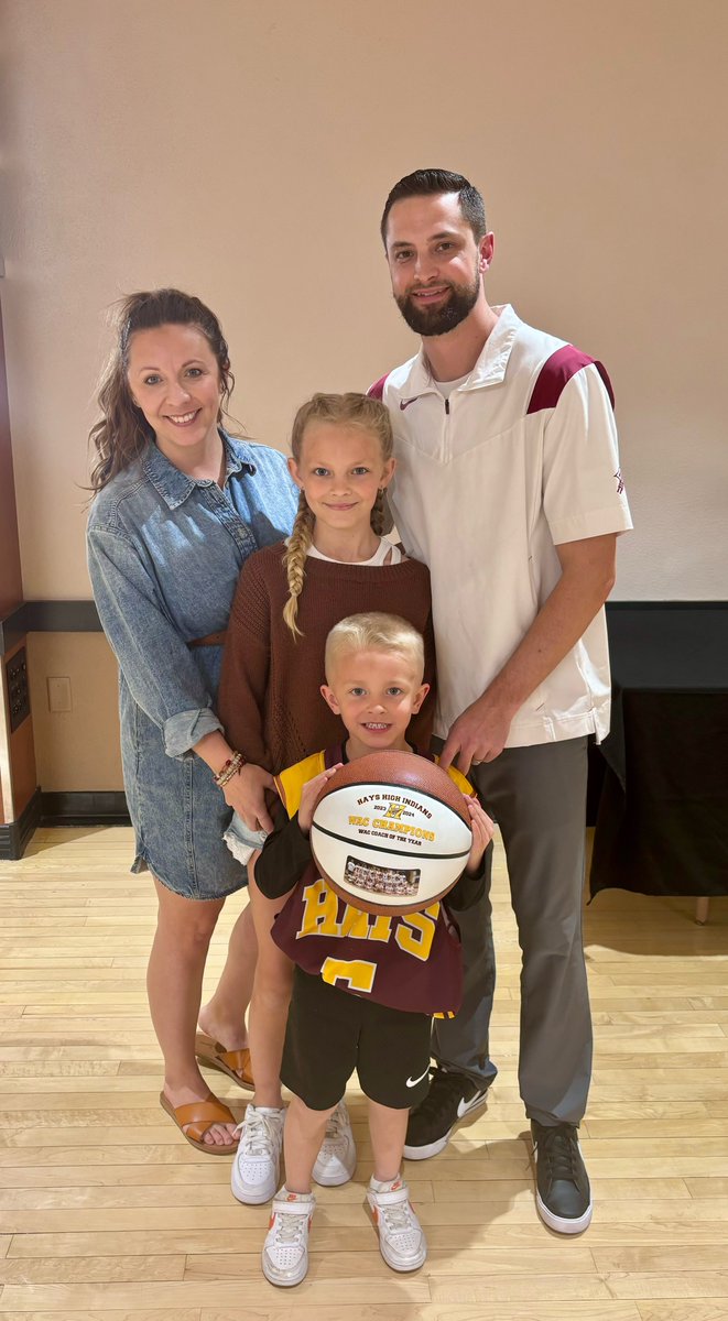 23/24 Banquet complete. Love our team, love our staff. But so lucky to have this love around me no matter what. <a href="/mk_dreiling/">Mindi Dreiling</a>