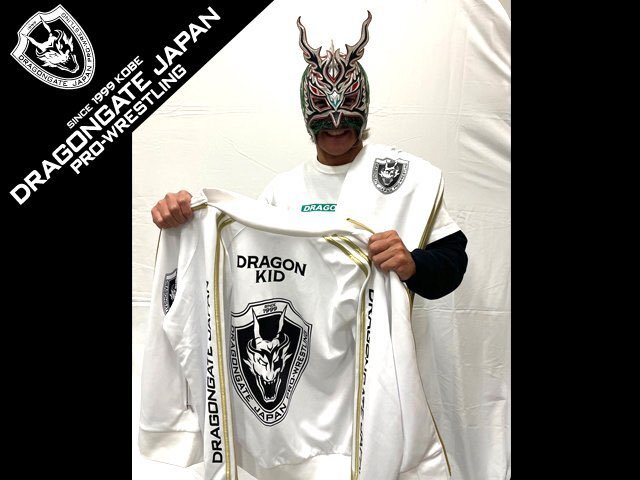 dragongate_pro's tweet photo. 【#ドラゴンキッド 選手愛用品オークション情報】
落札金の一部はチャリティとさせて頂きます。
https://t.co/O31e2oeQzr
#DRAGONGATE #Prowrestling https://t.co/BlKL12Y1gz