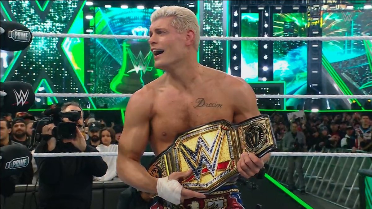 porktendencia's tweet photo. "Cody Rhodes":
Porque derrotó a Roman Reigns en #WrestleMania y se convirtió en el nuevo Campeón de WWE. https://t.co/r73llEVob5