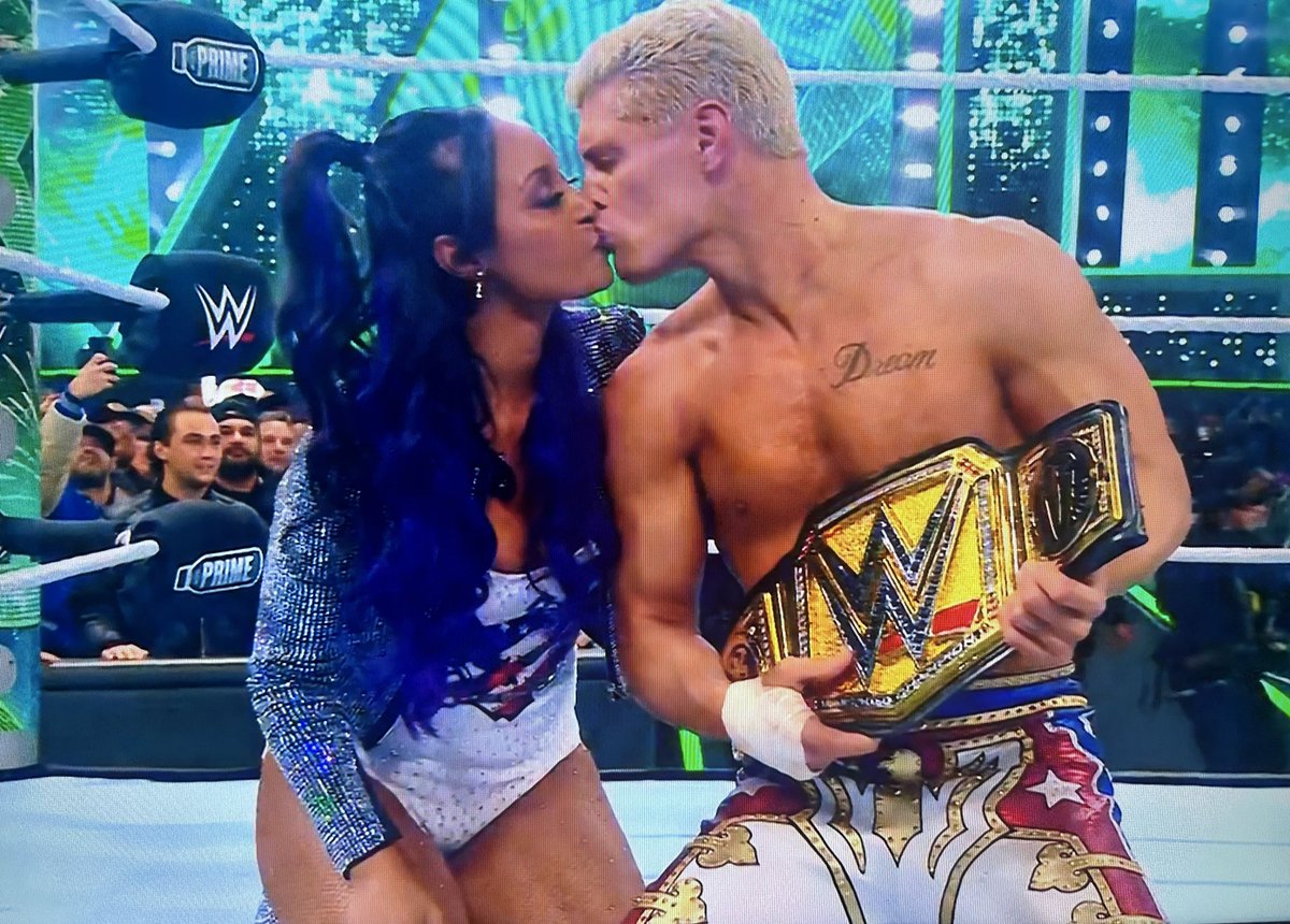 JavoContM's tweet photo. Este es el momento en el que los hombres lloramos…

#WrestleMania #CodyRhodes https://t.co/DLausfRDuR