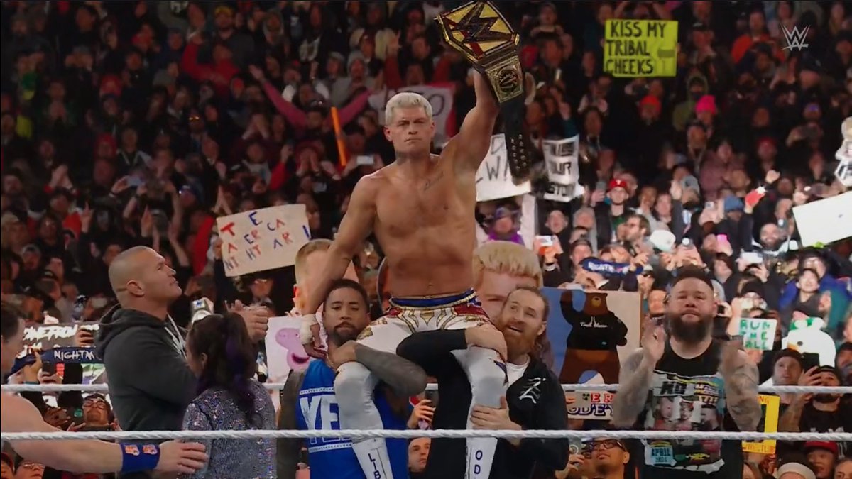 Cultaholic's tweet photo. STORY FINISHED #WrestleMania https://t.co/UP7xuIjnZT
