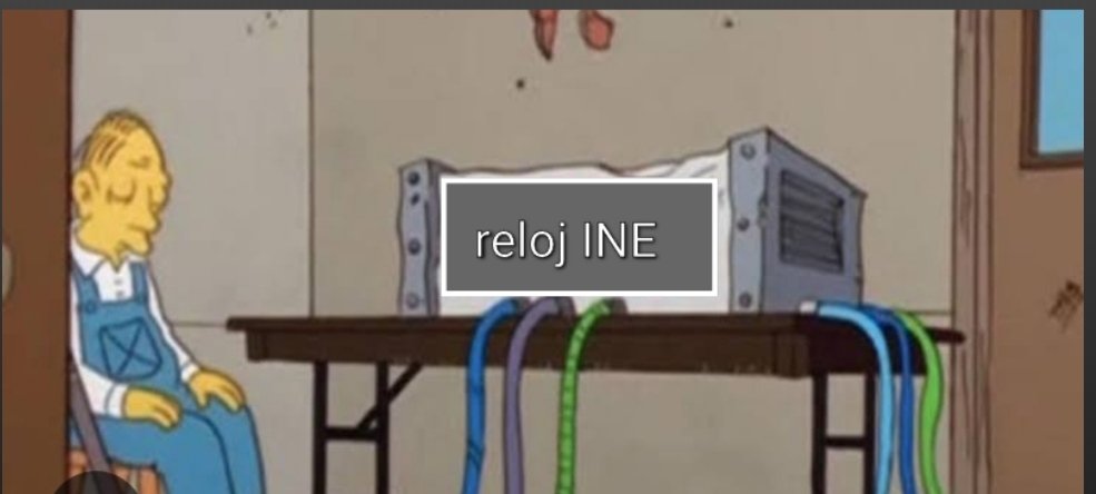 El wey encargado del reloj en el #DebateINE