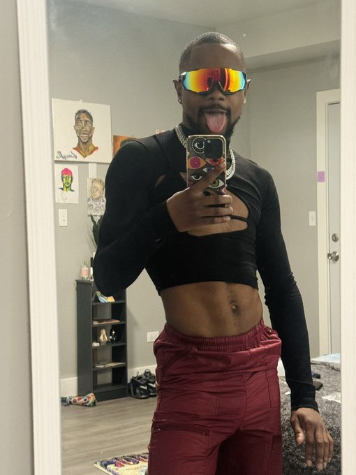 Watch $LIM 🐐's leaked NSFW photo on TwXstars