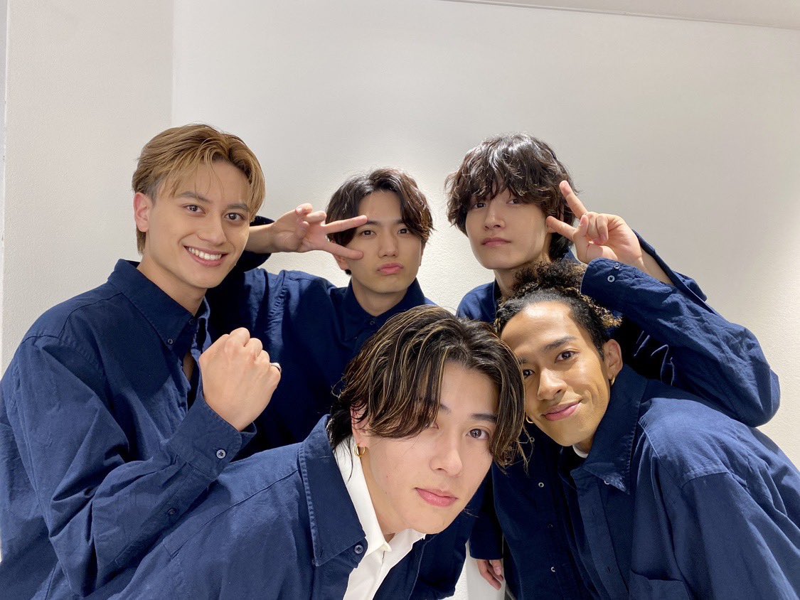 BBZ___24___'s tweet photo. 🏷️

02
Aぇ💜とWEST.🩷推してます！
仲良くしてくれる人探してます！

♡ or ↺でお迎え行かせていただきます

#Aぇǃgroup 
#Aぇ担さんと繋がりたい 
#WEST. 
#ジャス民さんと繋がりたい https://t.co/kebMM9otB0
