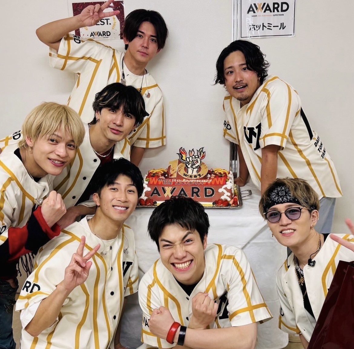 BBZ___24___'s tweet photo. 🏷️

02
Aぇ💜とWEST.🩷推してます！
仲良くしてくれる人探してます！

♡ or ↺でお迎え行かせていただきます

#Aぇǃgroup 
#Aぇ担さんと繋がりたい 
#WEST. 
#ジャス民さんと繋がりたい https://t.co/kebMM9otB0