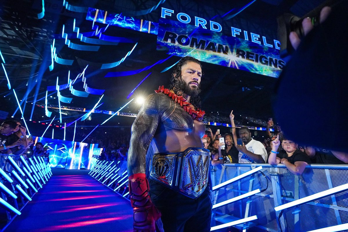sheswrldd's tweet photo. and to roman reigns, we love you. can’t wait to see what’s next <3 https://t.co/98bUJhP9RO