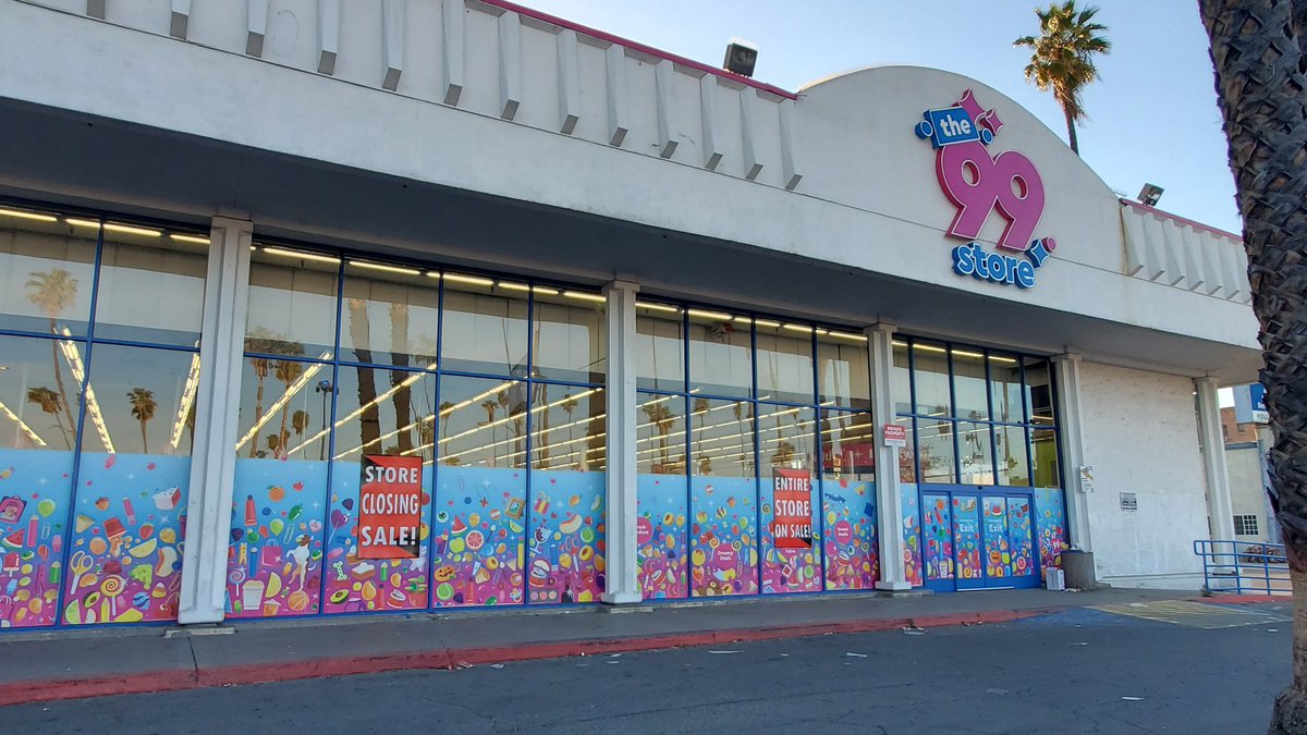 militantangleno's tweet photo. Slim pickins at @The99stores today...
#ForPosterity
#RIP99CentsOnlyStores
#Hollywood #EastHollywood #ThaiTown https://t.co/YG9wzGuSXy
