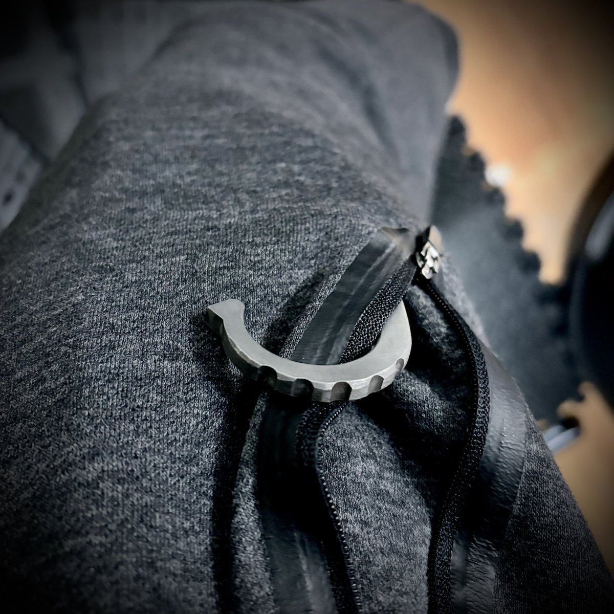 trinblades's tweet photo. Dropping WEDNESDAY 7pm EST #edc #trinblades #lecomplot #hawkbill #customknife https://t.co/FqLMIiXePK