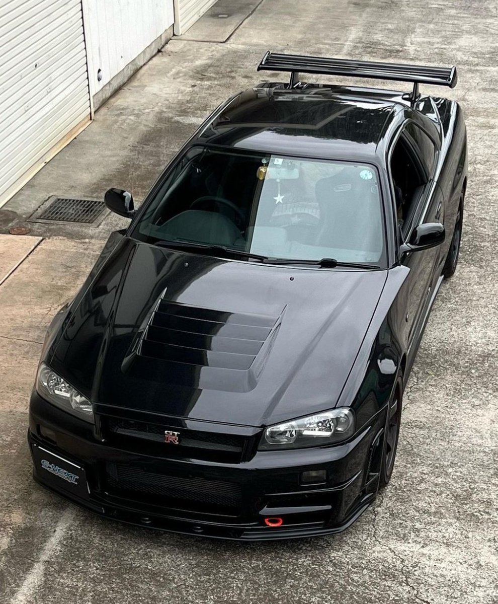 Nissan R34 Skyline GT-R