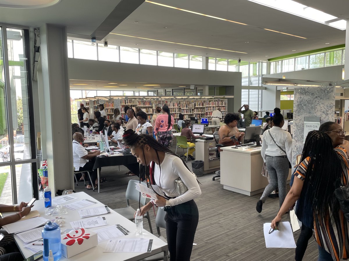 US_IMLS's tweet photo. DC residents are able to connect with agencies, nonprofits & small businesses at a community hiring fair held at various libraries throughout the city. #IMLSmedals #LibraryWednesday 📷: DC Public Library https://t.co/VmEmaJUSu9