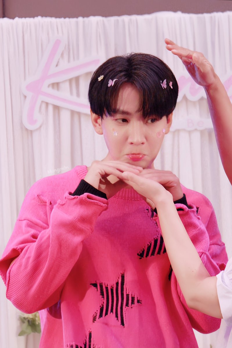 บ๊อกแบ๊กกกกกก 💜🐶

#Kimmonwillbeyourblooming 
#ขุณขิมมอญ <a href="/KiimMon/">ขุณขิมมอญ</a>