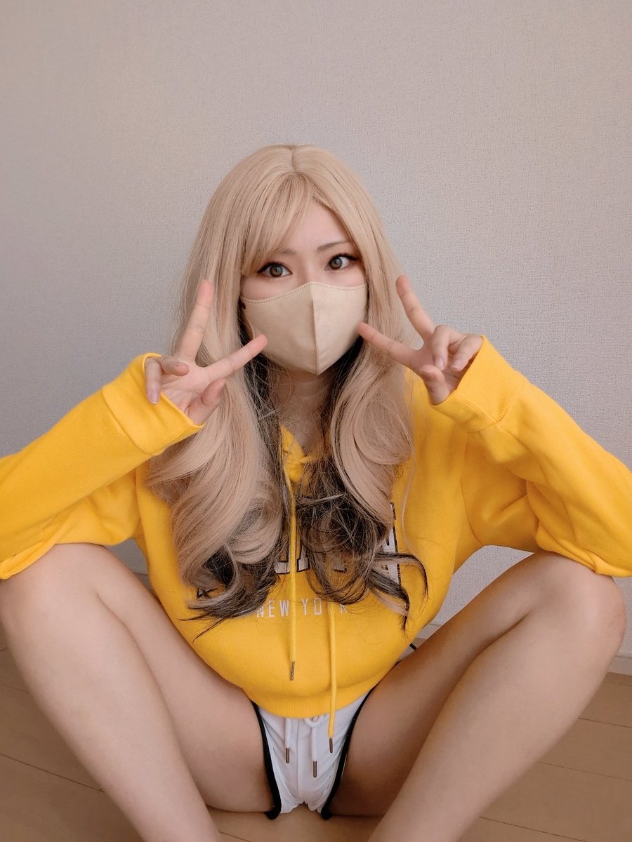 airi_grind's tweet photo. 死ぬほどチョコバナナ食べておる🍌🍫 https://t.co/y8iGJOlYwi