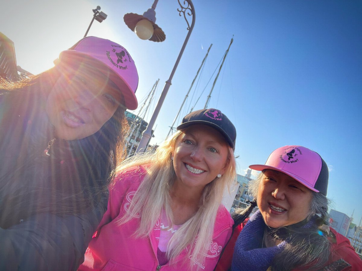 ElaineLeung4's tweet photo. Got the last Dungeness #crabs🦀 today, as the commercial crabbing season ends early tomorrow @TheWharfSF… Many thanks to Holly the #PinkMermaid🧜♀️ for keeping the tradition of buying crabs off the boat⛴️ going!
Support your local #SF fisher ppl🎣 at #FishermansWharf @PortOfSF https://t.co/syTTJdhuwB