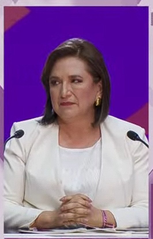 JulianMaGue's tweet photo. Sin sorprender a nadie, la Señora X demuestra a flor de piel, el odio, prepotencia y desesperación que representa a la oposición.

Si al menos diera pistas del cómo piensa hacer todo lo que promete, es una vil mentirosa y 🤡

#DebatePresidencial2024 🇲🇽 #YoConClaudia 🤘🏼 https://t.co/kg8Ozltv5d