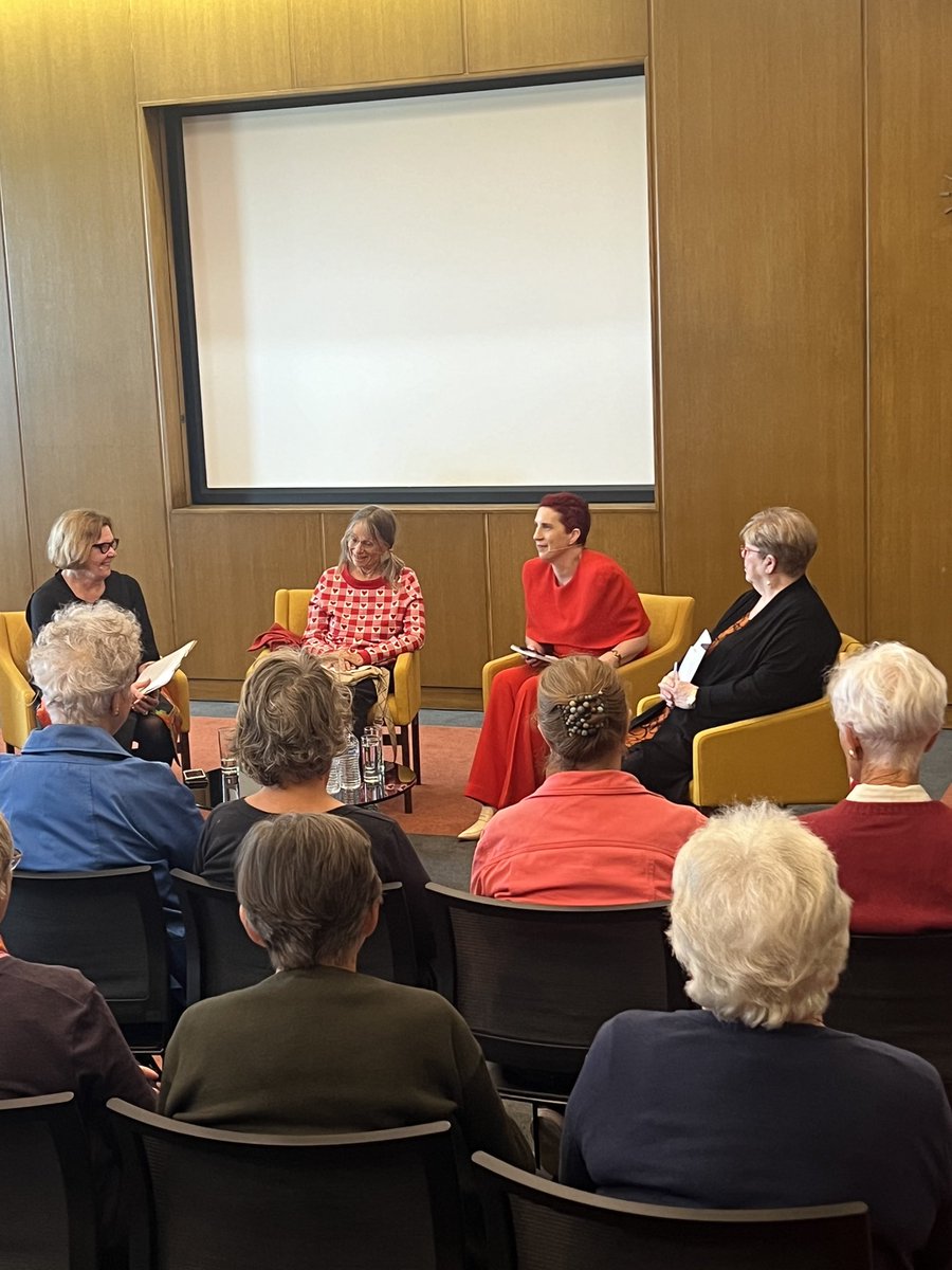 Giulia Jones tweet media