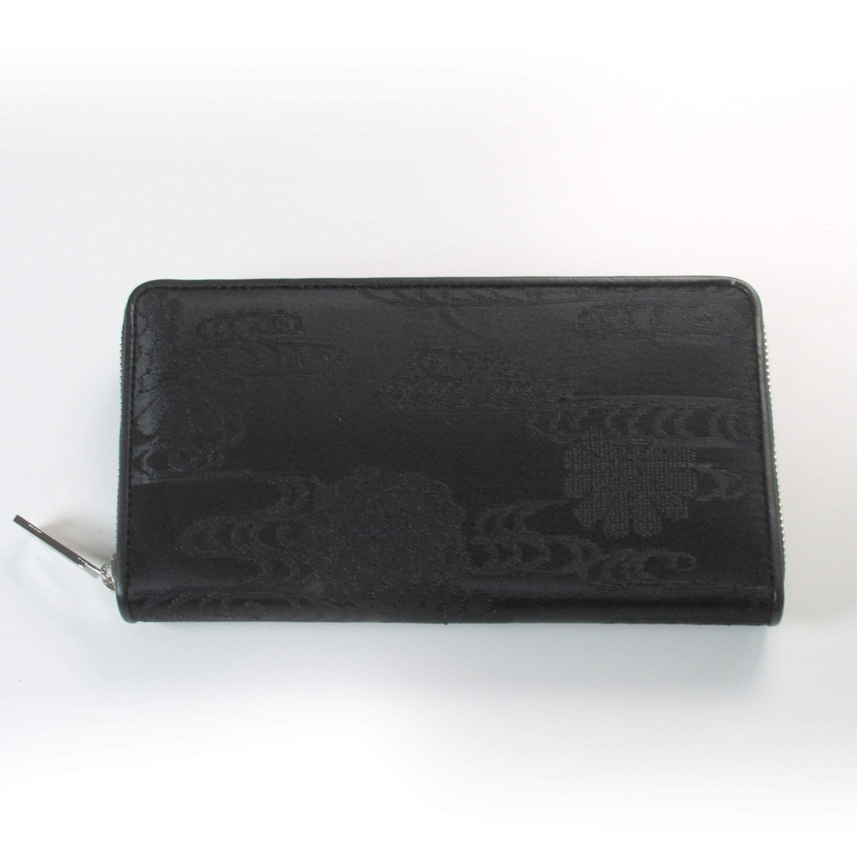 voccajp's tweet photo. These long wallets are made from unwanted kimono sashes and scraps of leather goods.
Each piece is handmade by a craftsman. 

https://t.co/c6ZQ1D51zR

#VOCCA
#Japanese
#Japaneseculture
#crowdfunding
#Greenfunding
#fashon
#bag
#businesscardcase
#wallet
#keycase
#gift
#present https://t.co/XXIzYTzIFL