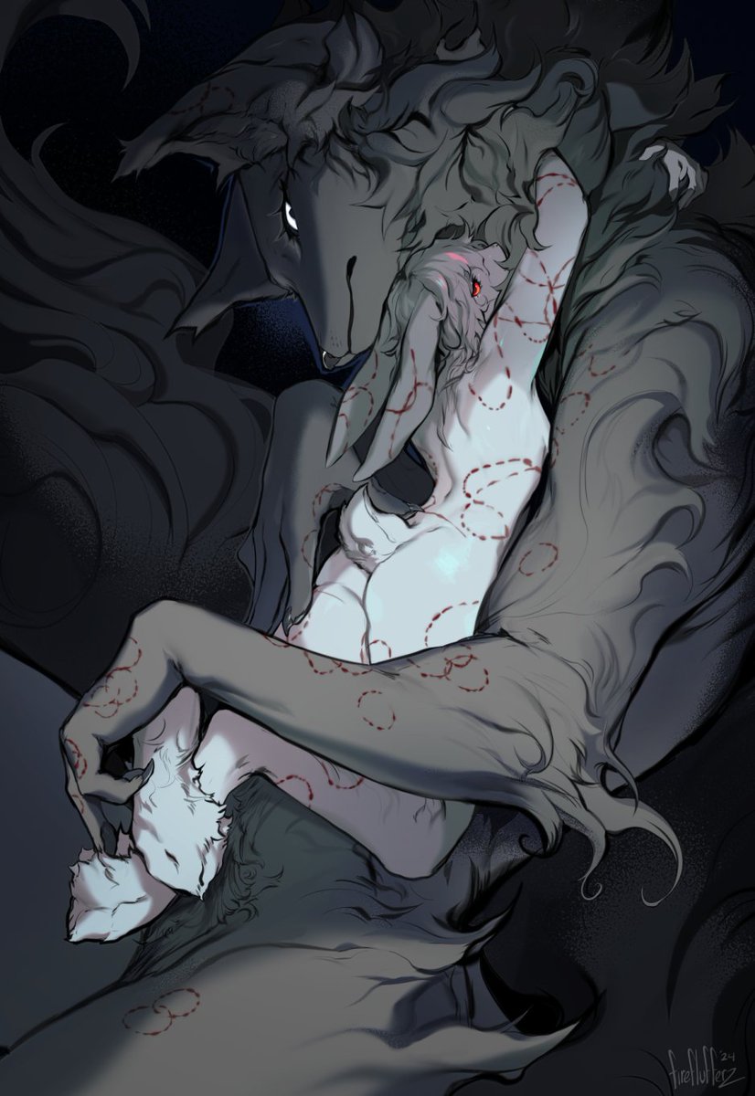 sumiaou's tweet photo. lovebite size difference https://t.co/VRMXOiVMXR