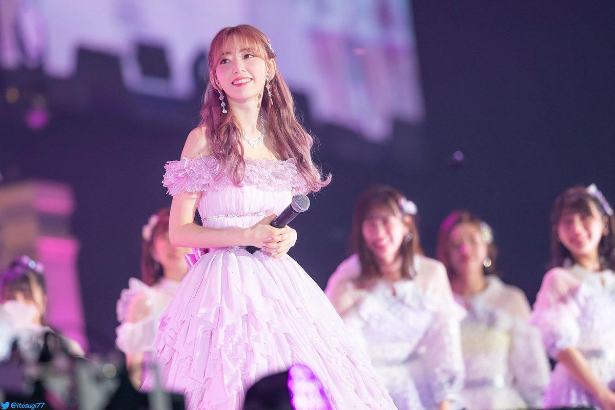 gmerana_'s tweet photo. Marine Messe Fukuoka Hall A สถานที่จัดแฟนมีตของฟิมมี่ที่ฟุกุโอกะ คือที่เดียวกับที่จัดคอนเสิร์ตจบการศึกษาของซากุระและครั้งนั้นยังเป็นครั้งสุดท้ายที่ซากุระได้แสดงในบ้านเกิด 🌸 https://t.co/rT6MwxPE79
