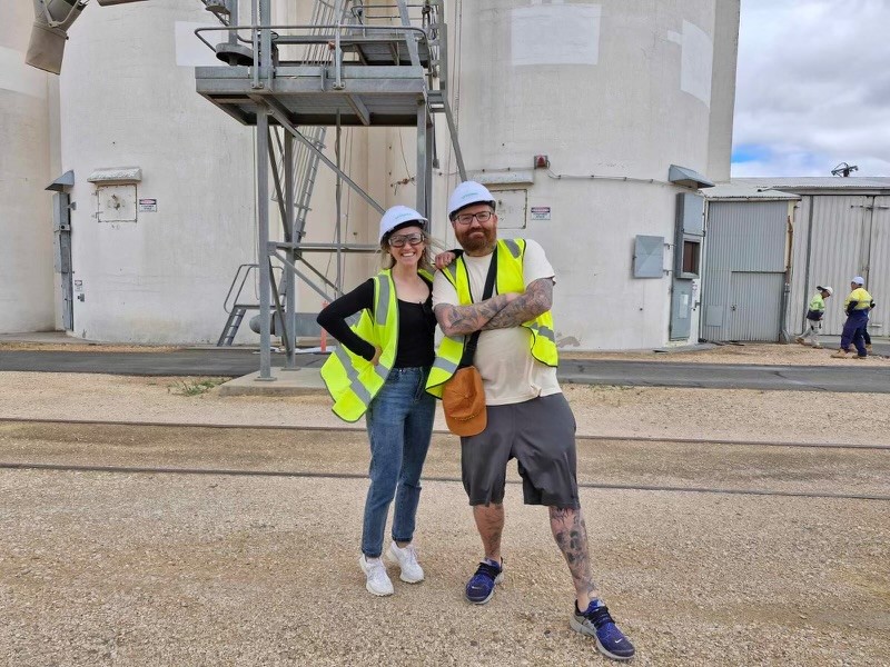 Painting began last week on our Lameroo silos! We are proud to offer our silos as the canvas for this project, with Lameroo being our 13th silo block painted. We’ve been working closely with community group Lameroo Forward to support them throughout the process. We can’t wait to