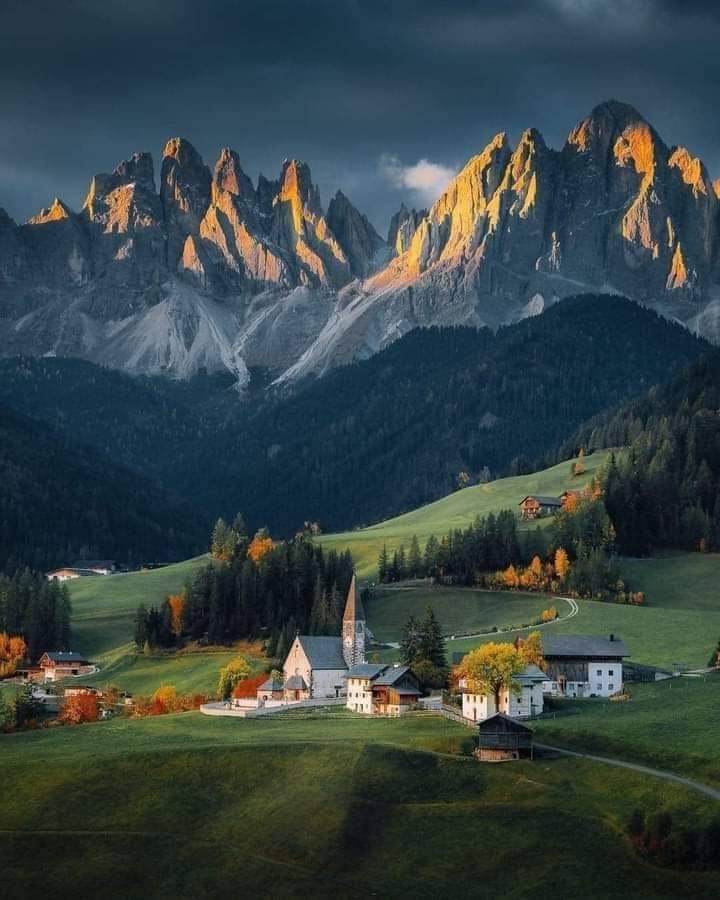 Dolomites, Italy 🇮🇹 💚