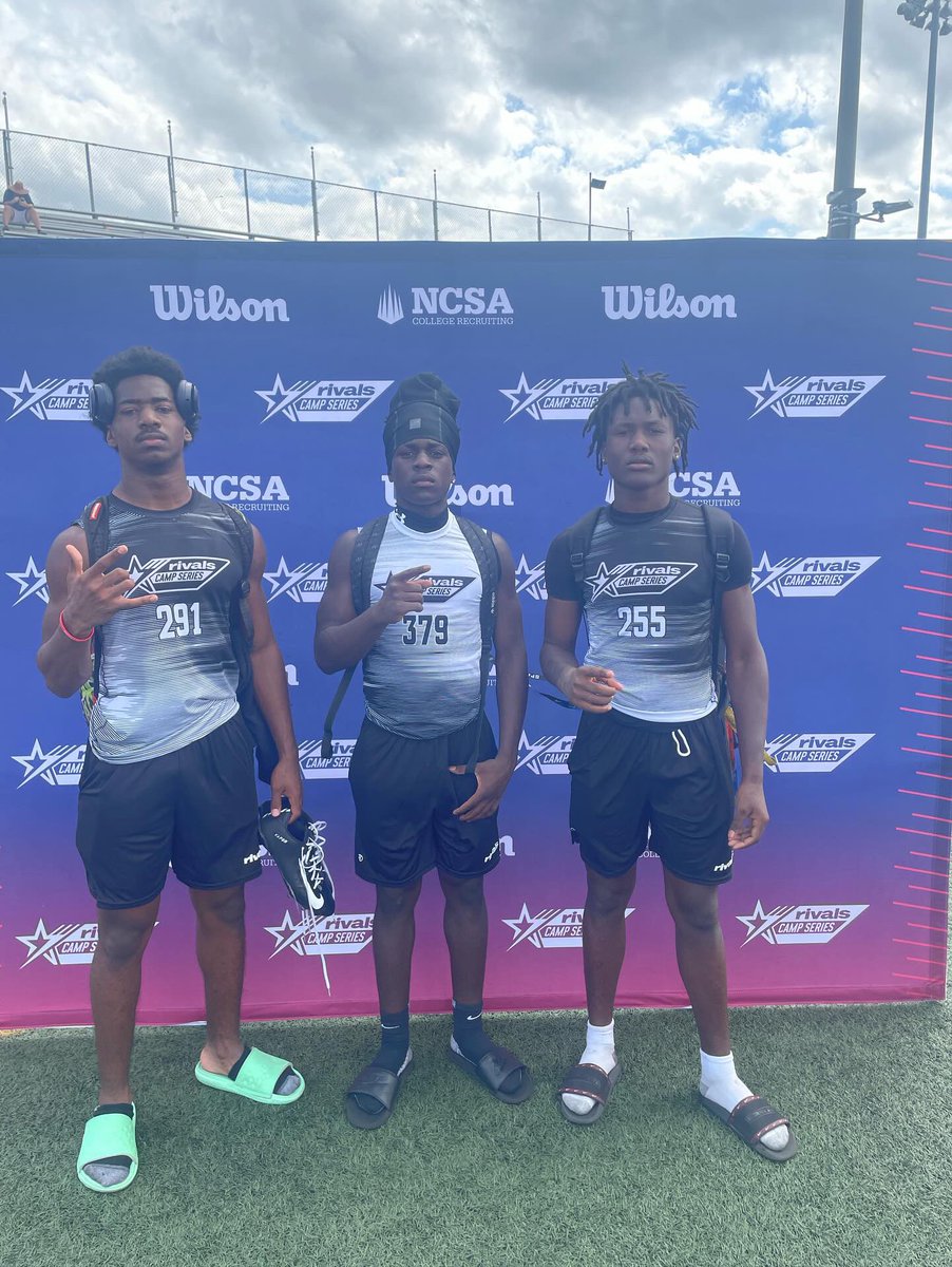 Amazing day at @RivalsCamp tdy👌🏾. @adamgorney @JohnGarcia_Jr @WestOrangeFB @24k7v7