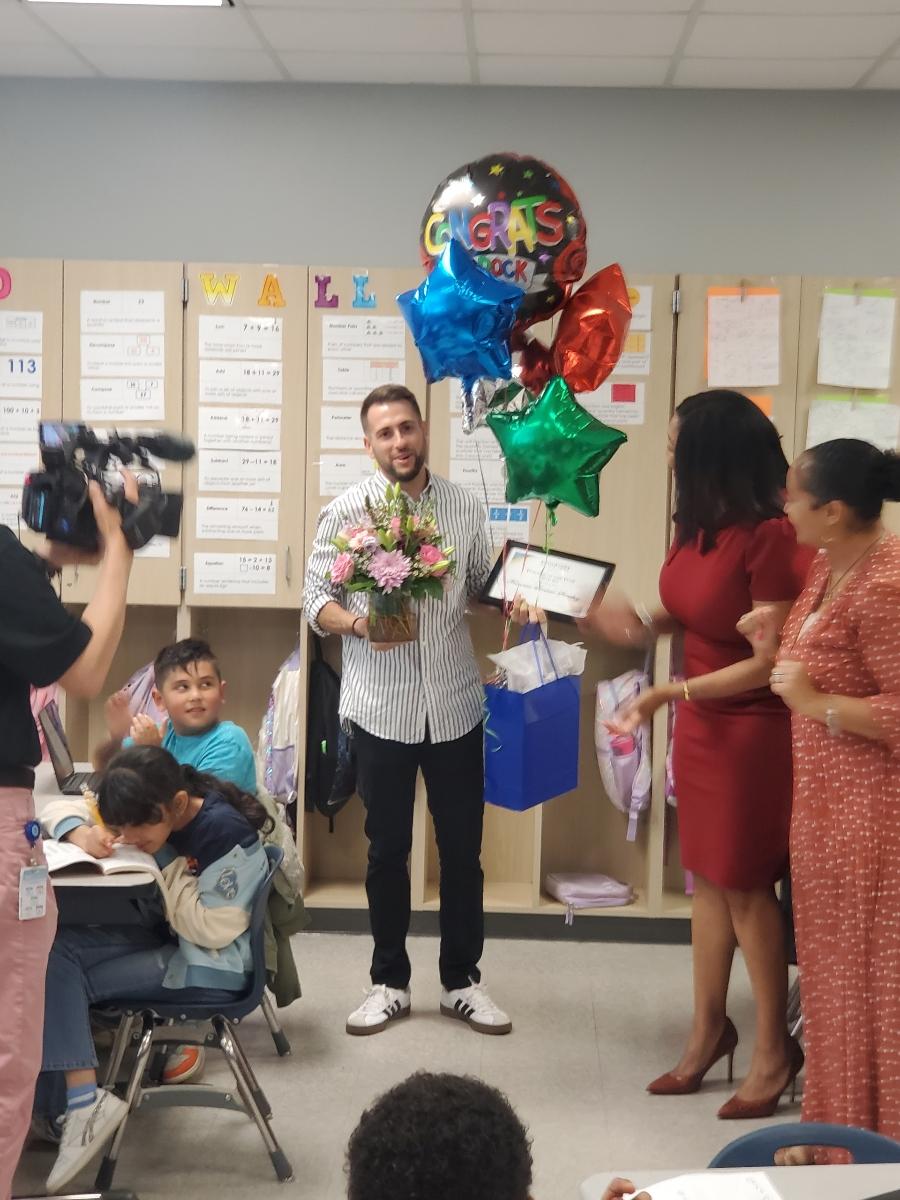 KarenGHarris777's tweet photo. Words cannot express how extremely proud I am of you. Congratulations on being named HISD West Area Elementary Teacher of the Year Finalist. A well deserved honor. @MadamPrincipal4 @jrv206 @DrLauraStoutPMP @franblank #levelup https://t.co/xc4YSXf2rV