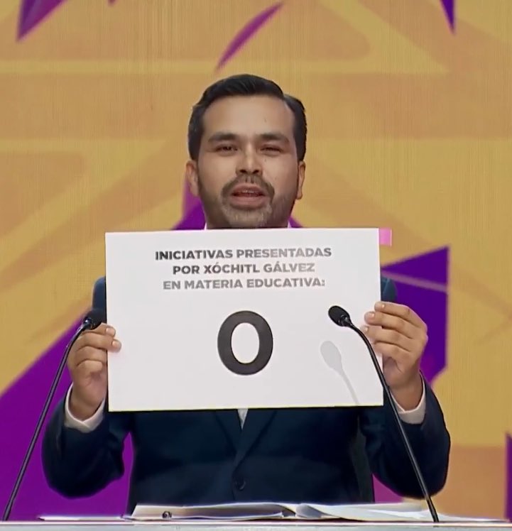 JamirJazz's tweet photo. Así la Xochi en el debate!
#DebatePresidencial #mexico2024 https://t.co/WE3AgxZxtA