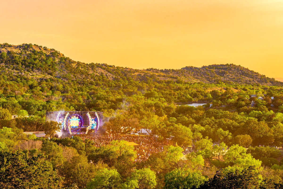 Texas Eclipse 2024 tweet media