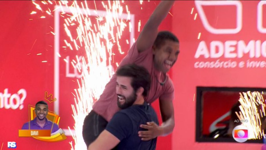 tamaragavilan's tweet photo. Tinha tudo para ganhar a prova, não ganhou,mas soube valorizar  a vitória  do amigo Davi.
Alegrete no top 3

#BBB24 https://t.co/TI4RB17f1N