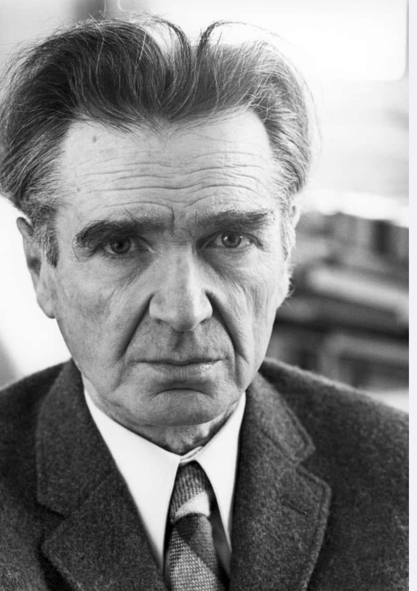 #EmilCioran
#8aprile 1911
#natioggi

'Più facciamo progressi interiori
 più diminuisce il numero di coloro
 con cui possiamo
 realmente comunicare.'
.