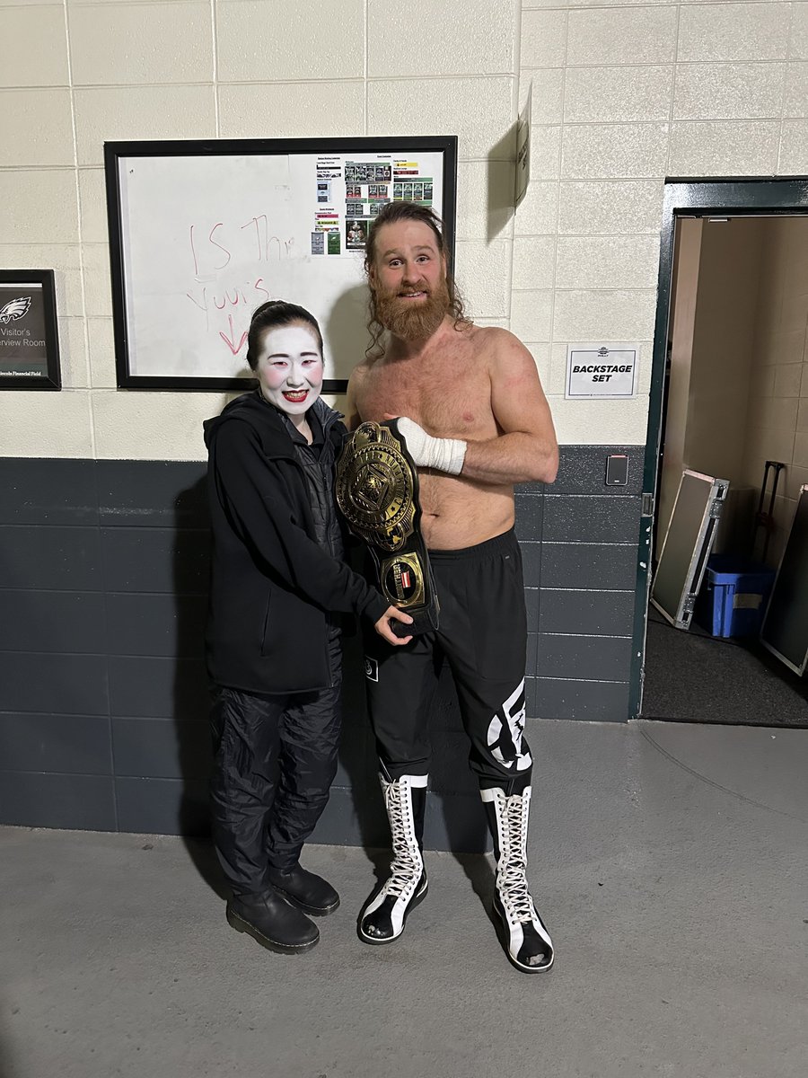 Let_Hair_Down's tweet photo. まだ昨日のレッスルマニアの余韻に浸っております。

改めて、すごい経験だった。😭

@WWE @WWEAsuka @KAIRI_official @SamiZayn @Iyo_SkyWWE https://t.co/6y0F8Nb8go