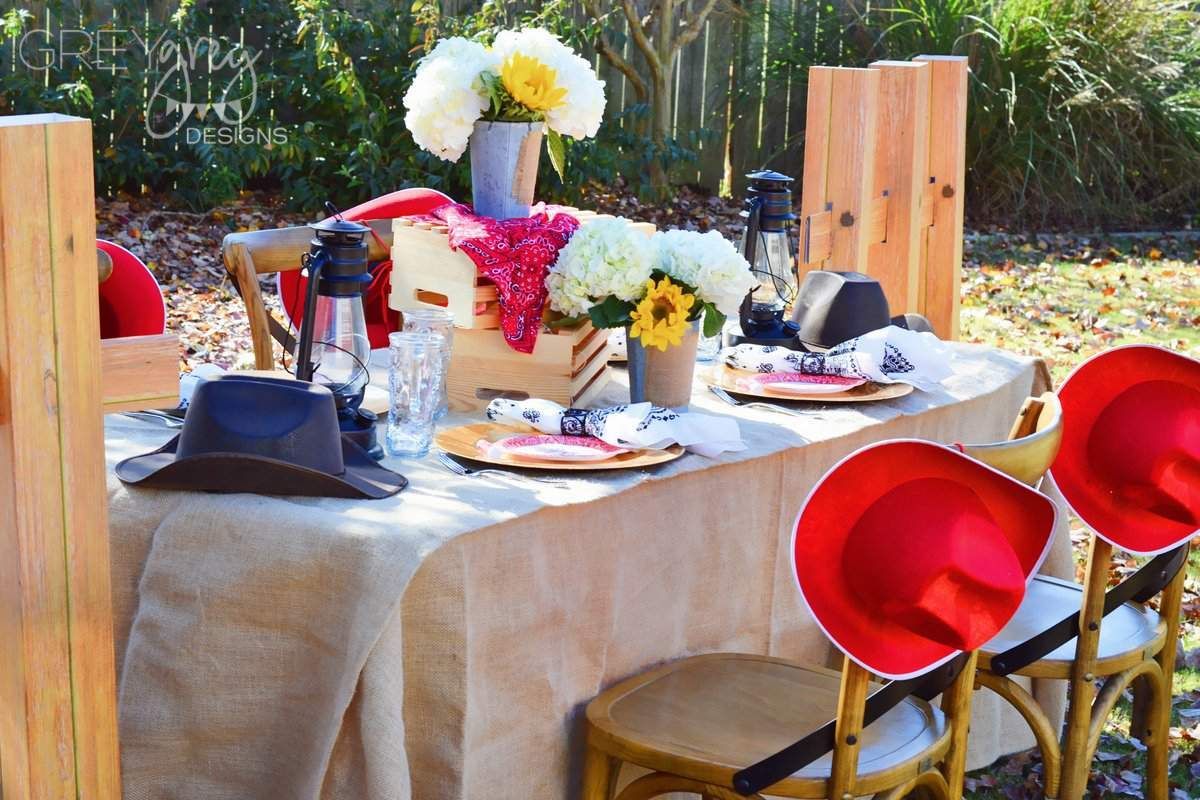 Don't miss this fantastic rodeo bridal shower! Fall in love with the table settings! catchmyparty.com/parties/last-r… #catchmyparty #partyideas #rodeo #bridalshower #rodeobridalshower #western #cowgirl