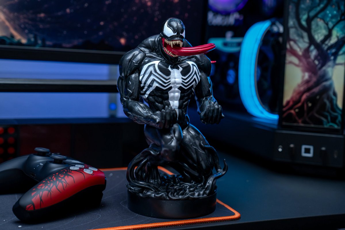 GamesTheShop's tweet photo. The perfect gift for all Venom fans Marvel: Venom Original Controller and Phone Holder.
Pre-order now from https://t.co/6i1KvSzlHS Rs 2499/-
Product is Approx 8 Inches tall.
#GamesTheShop #Controllerholder #Phoneholder #Gamingmerchandise #Marvel #Venom #Wearevenom https://t.co/uAuMgAw0jN