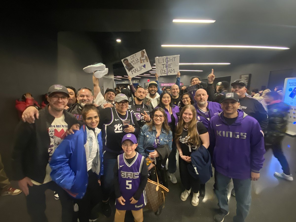 Kings win! Kings win! Kings win! That wraps up our 15th season of business trips to support our @SacramentoKings in other @NBA cities. #BusinessTrip #LightTheBeam