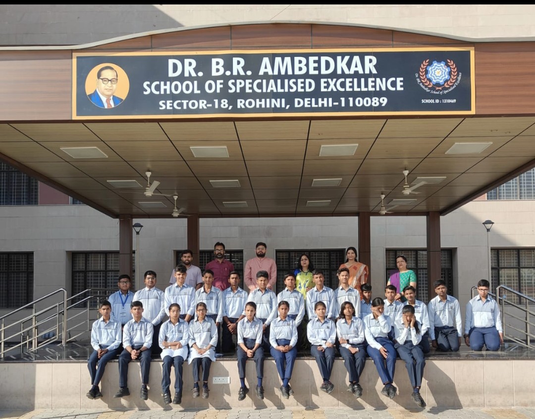 Asose_18_Rohini's tweet image. 🚀 31 bright minds from @Asose_18_Rohini have soared to success in the Mukhyamantri Vigyan Pratibha Pariksha, MVPP! 🌟 Congratulations to these young scholars on their outstanding achievement! 🎉 #MVPP #ASOSE #Rohini  #SuccessStories @dilli_shiksha @Dir_Education