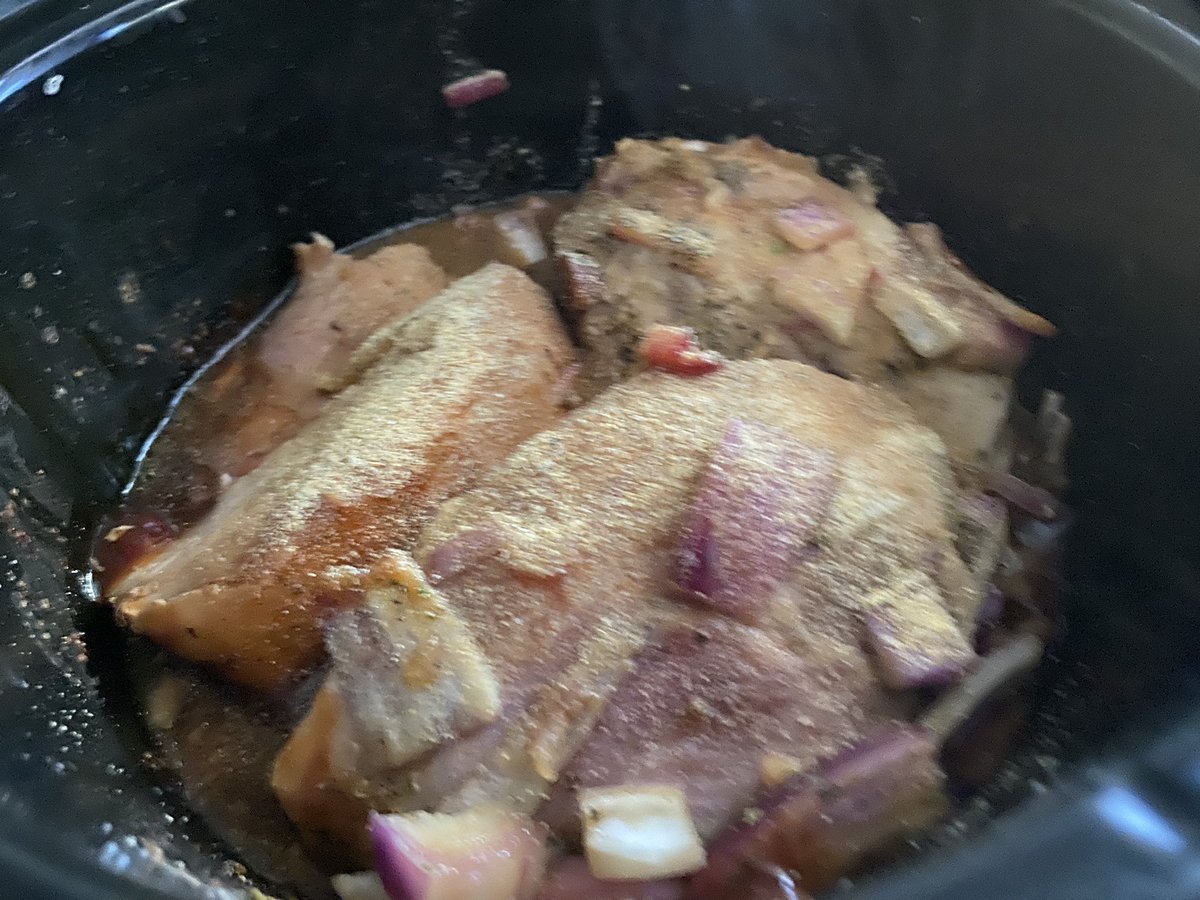 Made a Yummy Crockpot Pork loin for dinner! Super simple chopped and onion & addd chicken bouillon,some Worcestershire & some garlic! Mixed in some of my Fave Bullseye BBQ sauce at the end!!🤩🤩🤩 Super juicy & flavorfu! Sliced over some mashed taters & my fave 💚🌶️🫶🏼#Danasdiner