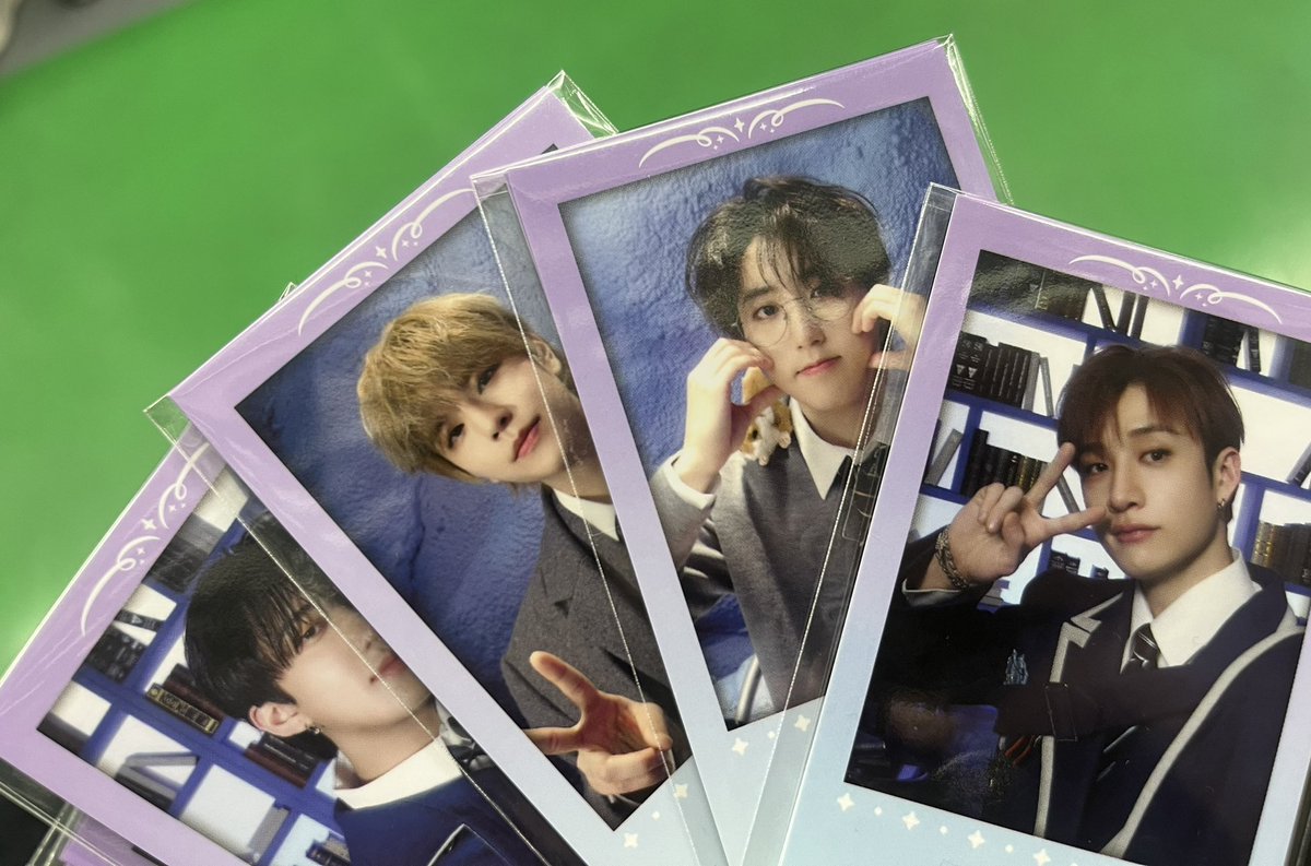 522782544's tweet photo. 스트레이키즈 스키즈 스키주 
팝업 카페 팝업스토어 특전 포카 양도
set 5.0
dm
방찬 리노 창빈 현진 한 승민 필릭스 용복 아이엔 미공포 포토카드 straykids skz photocard felix han hyunjin bangchan leeknow changbin seungmin in special pc wts sell popup skzoo cafe https://t.co/zIQSePgmqT