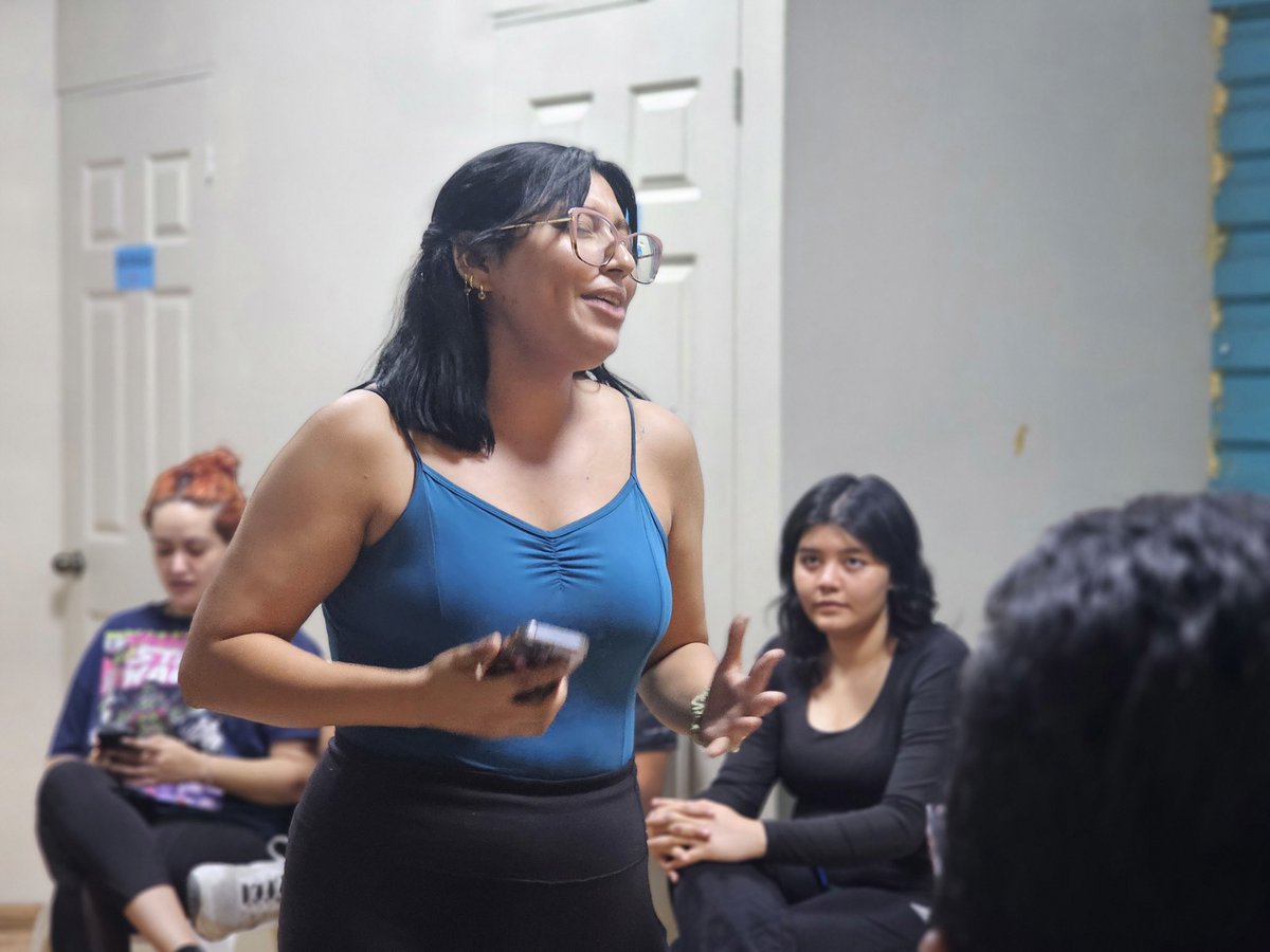 LaOctavaSV's tweet photo. Taller de audiciones para Teatro Musical🌟💙 

Estamos emocionados por las oportunidades que se vienen para nuestros estudiantes, les deseamos el mayor de los éxitos y enviamos nuestras mejores vibras. https://t.co/lBmh38vVEE