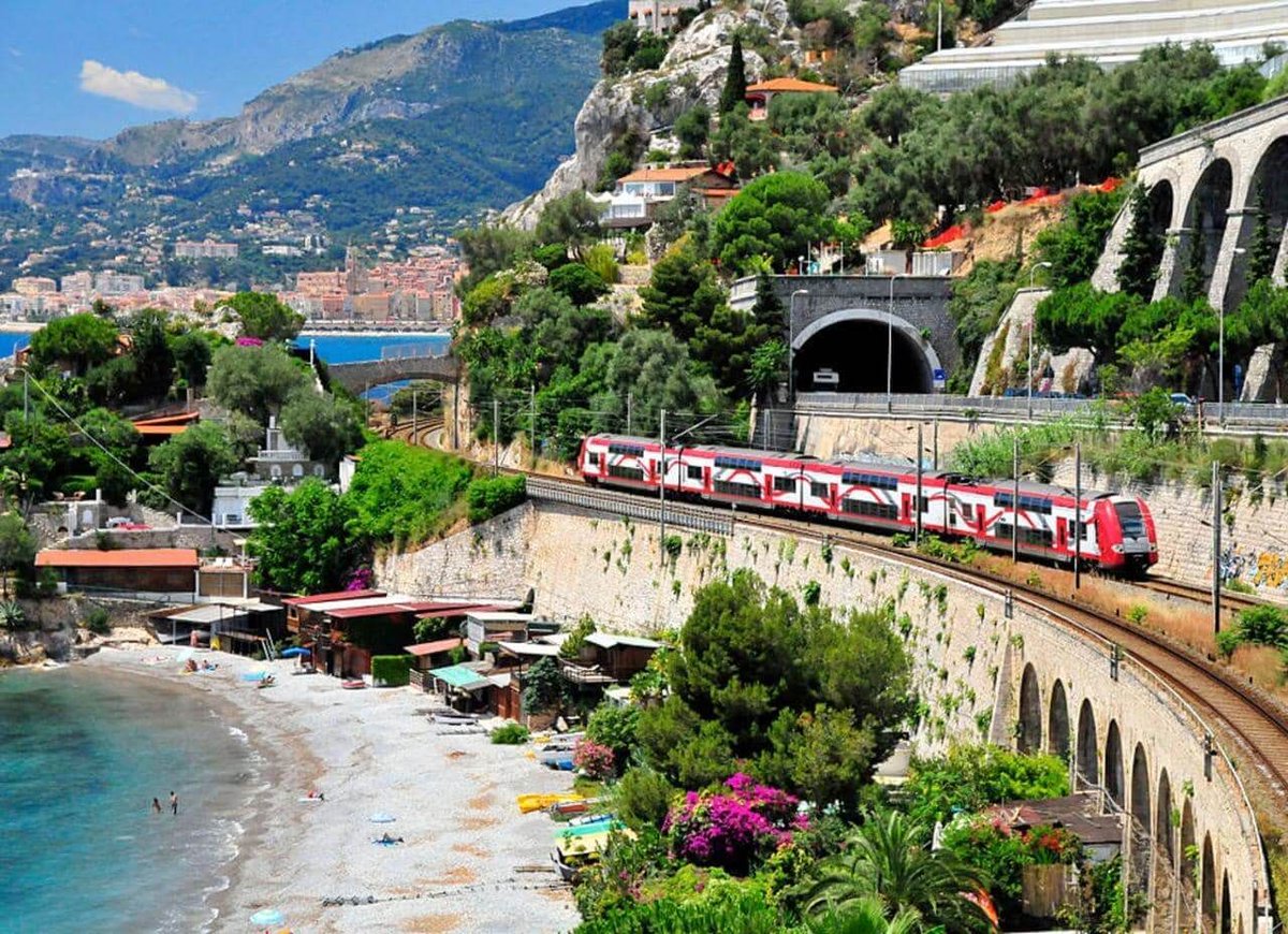 Life is a journey. Make the best of it. #trainstation #railphotography #traveltheworld #ILovetotravel -SAVEATRAIN.COM