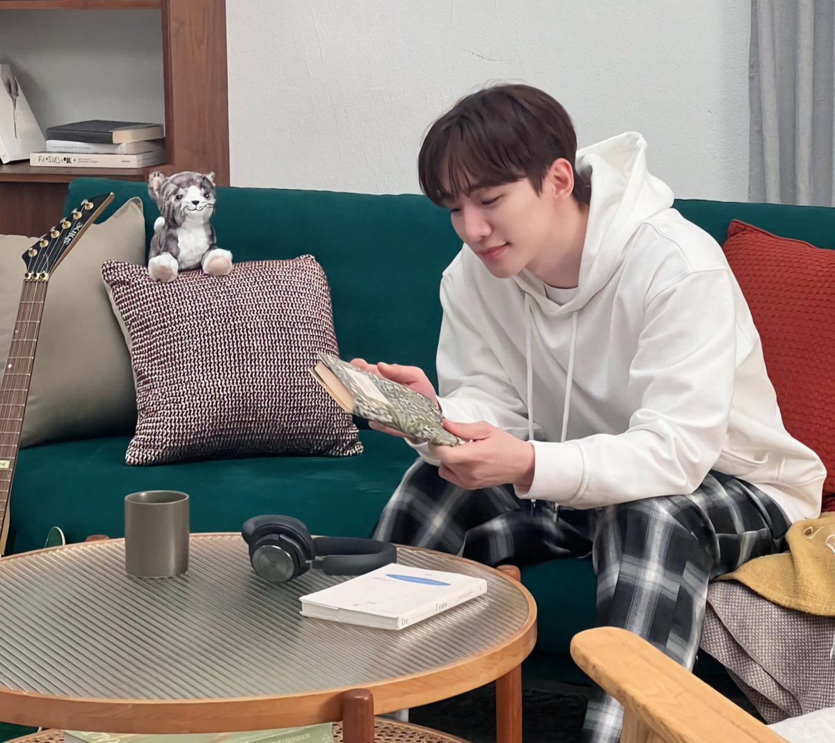 _JUNHOYA_'s tweet photo. 💛 전차스 공구 💛

상세내용 - 폼 참조
입금폼 - https://t.co/8IfkIkZdiJ
입금기한 ~14일까지 짧게진행

상세페이지 잘 보시고 요청해주세요 ฅ゛
컬러전차스는 수량 미달 시 진행 ❌

뱃지오기전에 호다닥 잠깐하기☺
뱃지는 5월초 배송예정! 착착준비중!
(아직 입금 진행중입니다앗🤗)

그럼 뿅🫶 https://t.co/bsBZo0apVZ